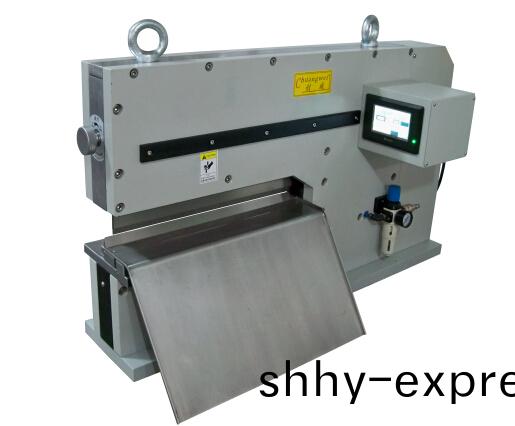 汽(qi)車控製(zhi)闆(ban)PCB分(fen)闆機(ji)